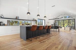 Polyurethane Kitchen with sharknose handles in Bundanoon